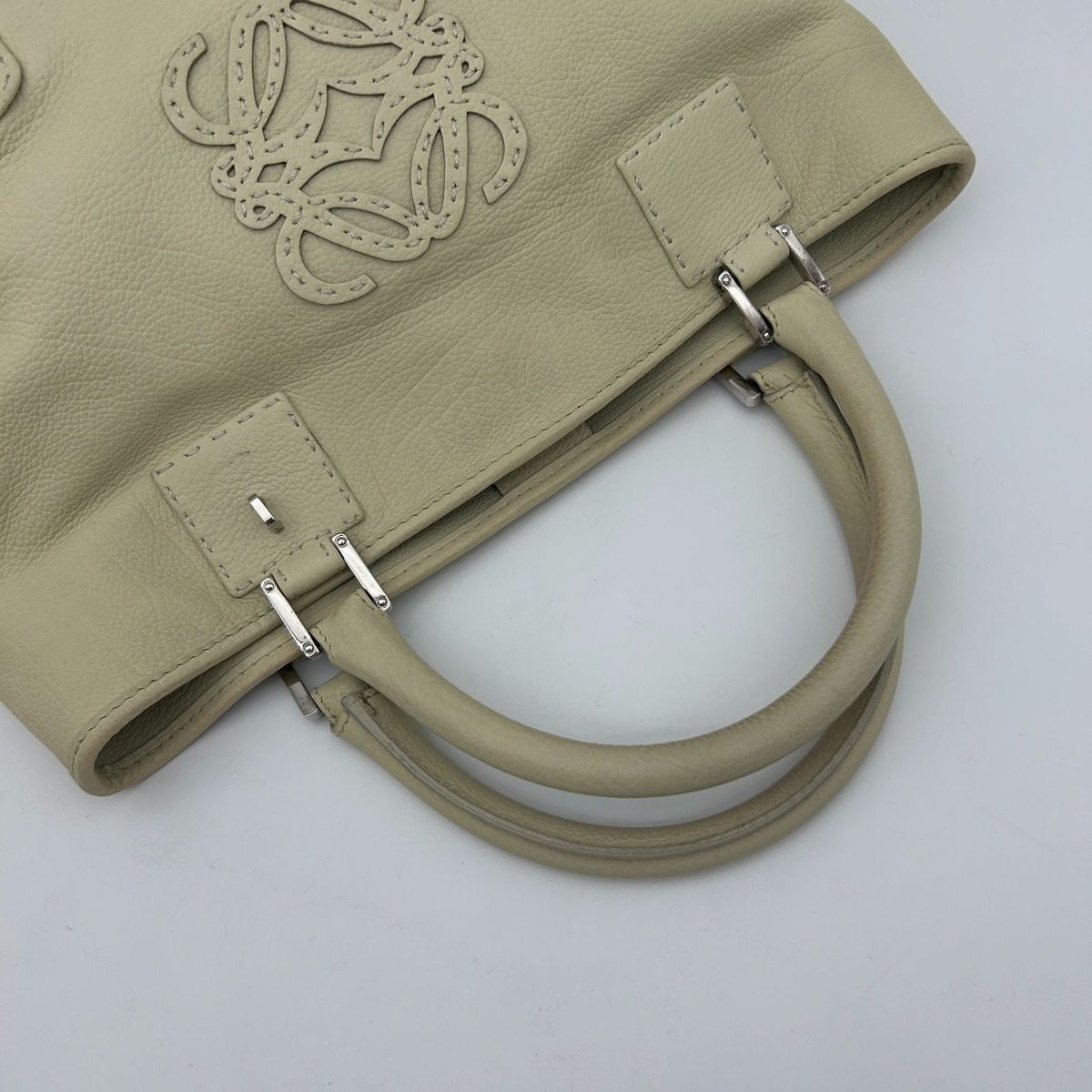 Loewe Amazona Justa Anagram Leather Handbag 311.54.028 — view 6