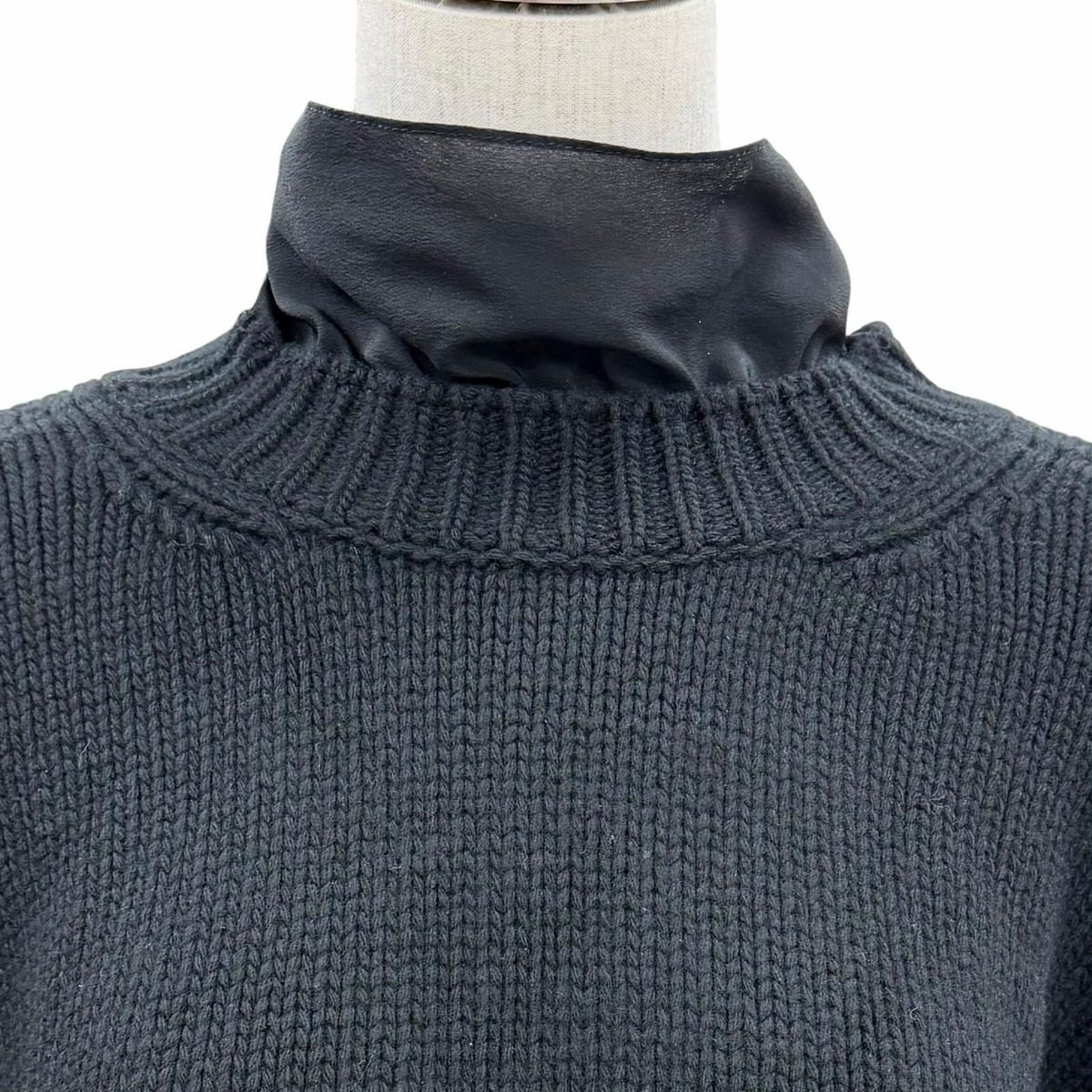 Gucci Silk Back Ribbon Cashmere Blend Over Knit Frill Sweater Black — view 4