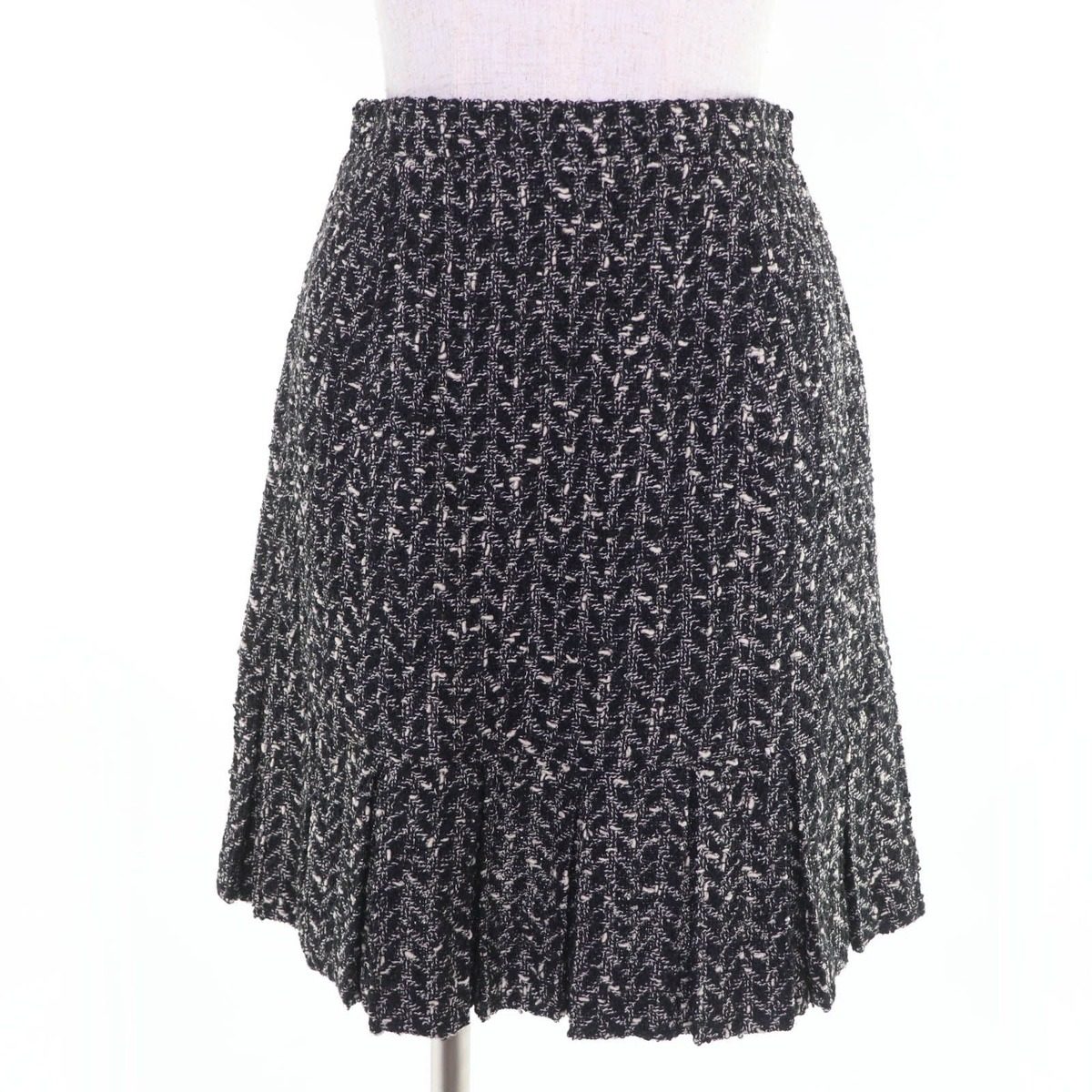 Chanel Vintage Coco Button Tweed Jacket Skirt Set Black White 38 — view 6