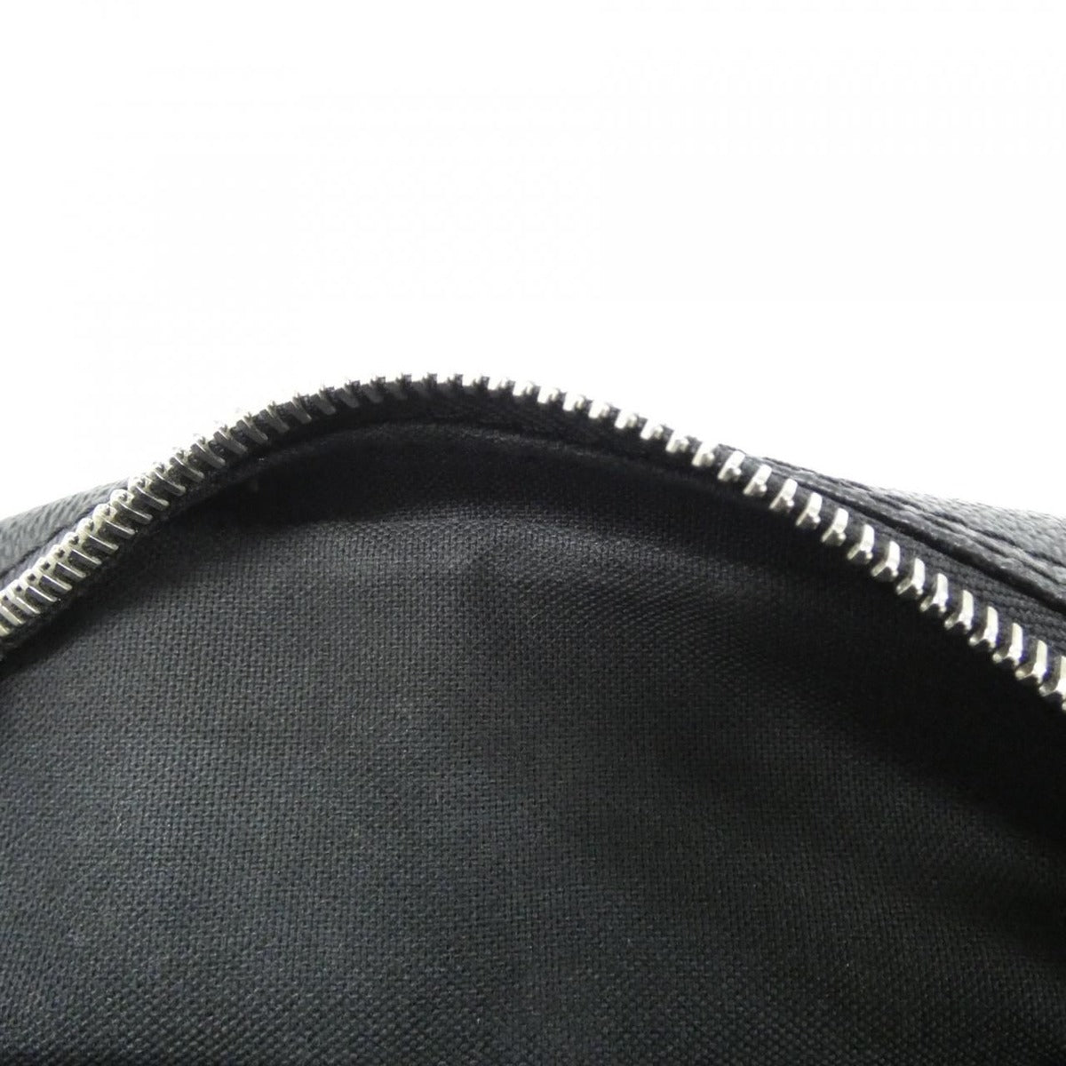 Louis Vuitton Damier Graphite Rem Shoulder Bag — view 10