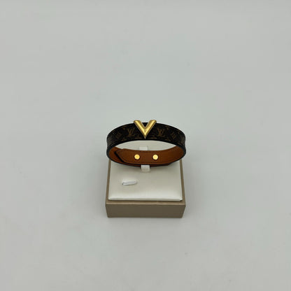Louis Vuitton Monogram Bracelet Essential 17