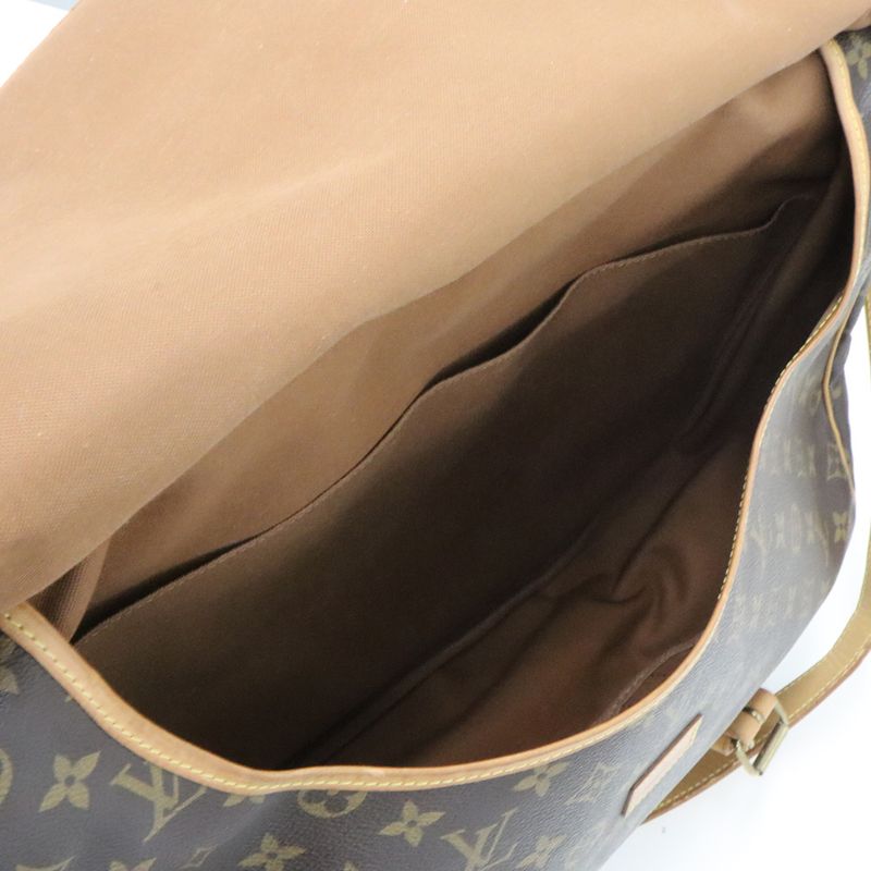 Louis Vuitton Monogram Saumur 43 M42252 PVC Leather Shoulder Bag
