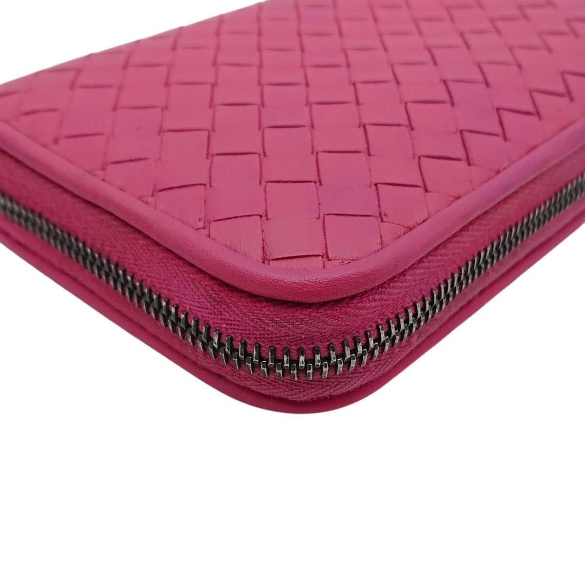 Bottega Veneta Intrecciato Round Zip Wallet Pink — view 11