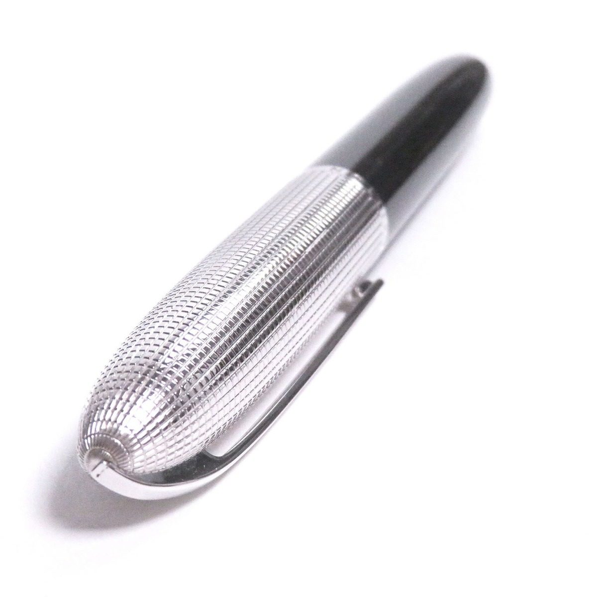 Louis Vuitton Doc Lacquer Nib 18k Cap Fountain Pen Black Silver — view 2