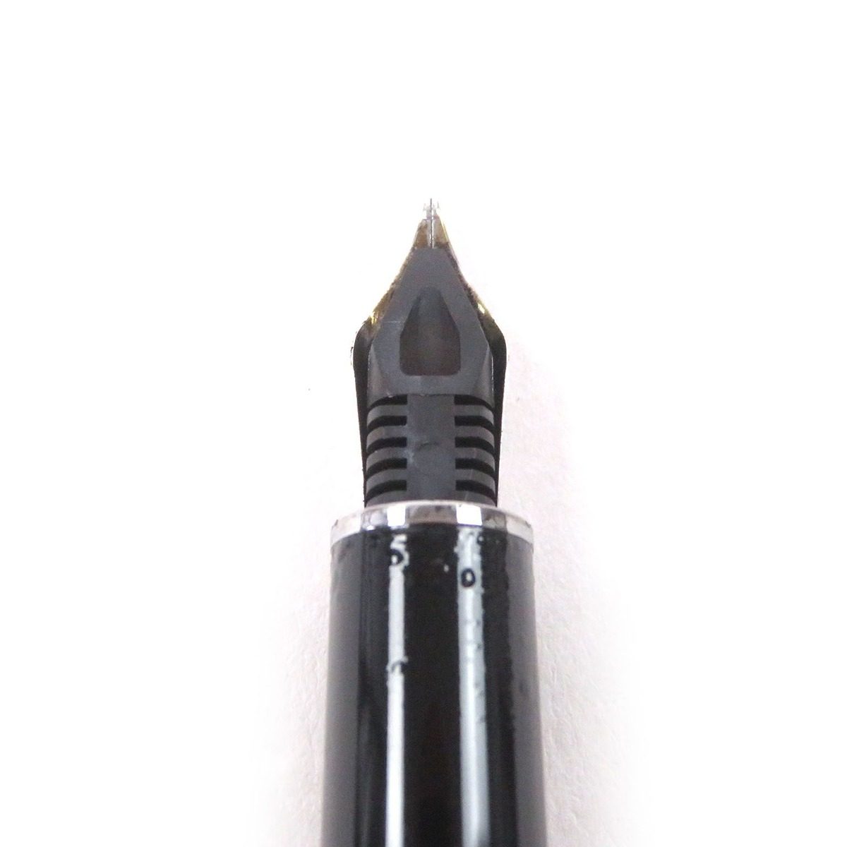 Louis Vuitton Doc Lacquer Nib 18k Cap Fountain Pen Black Silver — view 5