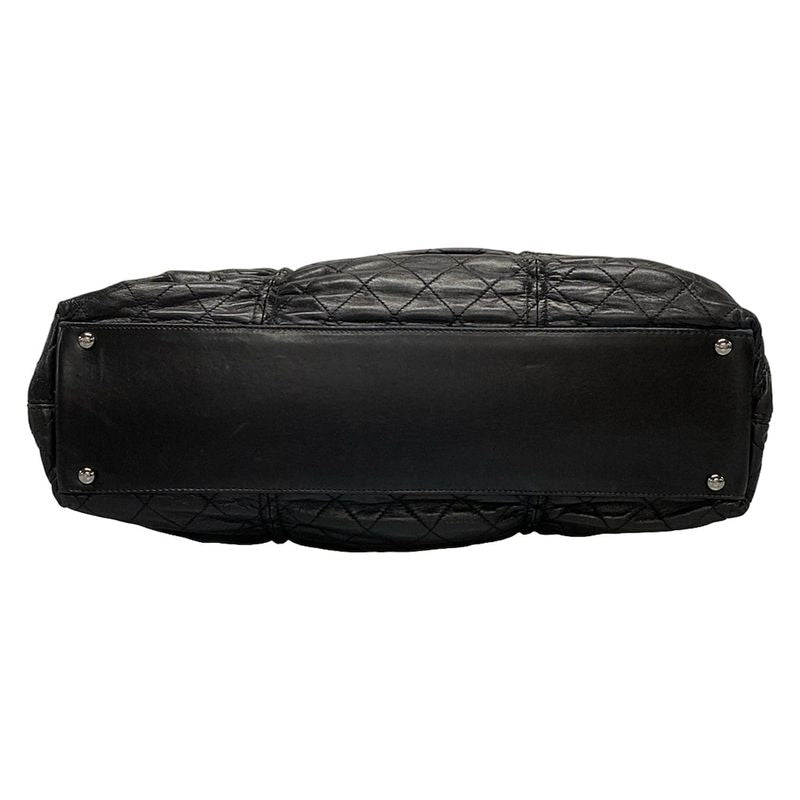 Chanel Shoulder Bag Matelasse Black Silver Hardware / Chain Shoulder / Gathered