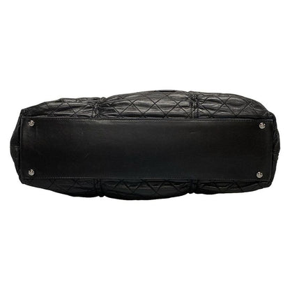 Chanel Shoulder Bag Matelasse Black Silver Hardware / Chain Shoulder / Gathered