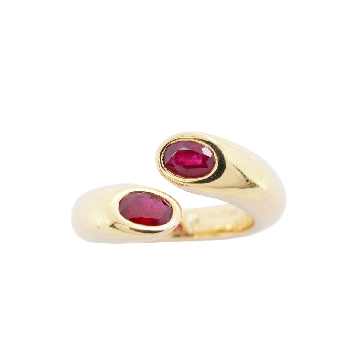 Cartier Ring Ellipse Tet 18k Yellow Gold Ruby Red — view 2