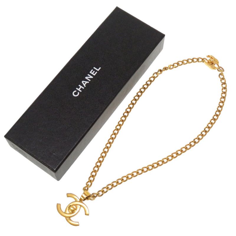 Chanel Turnlock Coco Mark 97P Vintage Gold Chain Necklace Accessories 0200