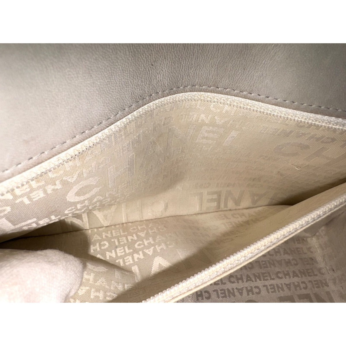 Chanel Large Shoulder Bag Flower Stitch CC Logo Turnlock Silver Chain Gray — view 13