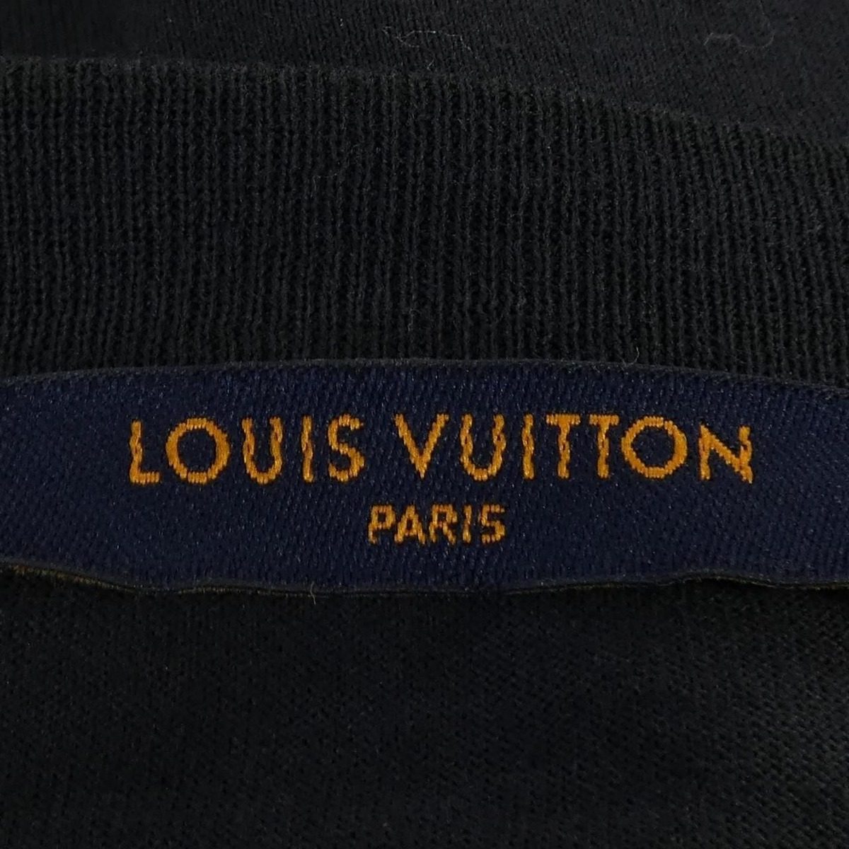 Louis Vuitton Upside Down Lvlogo T-Shirt — view 4