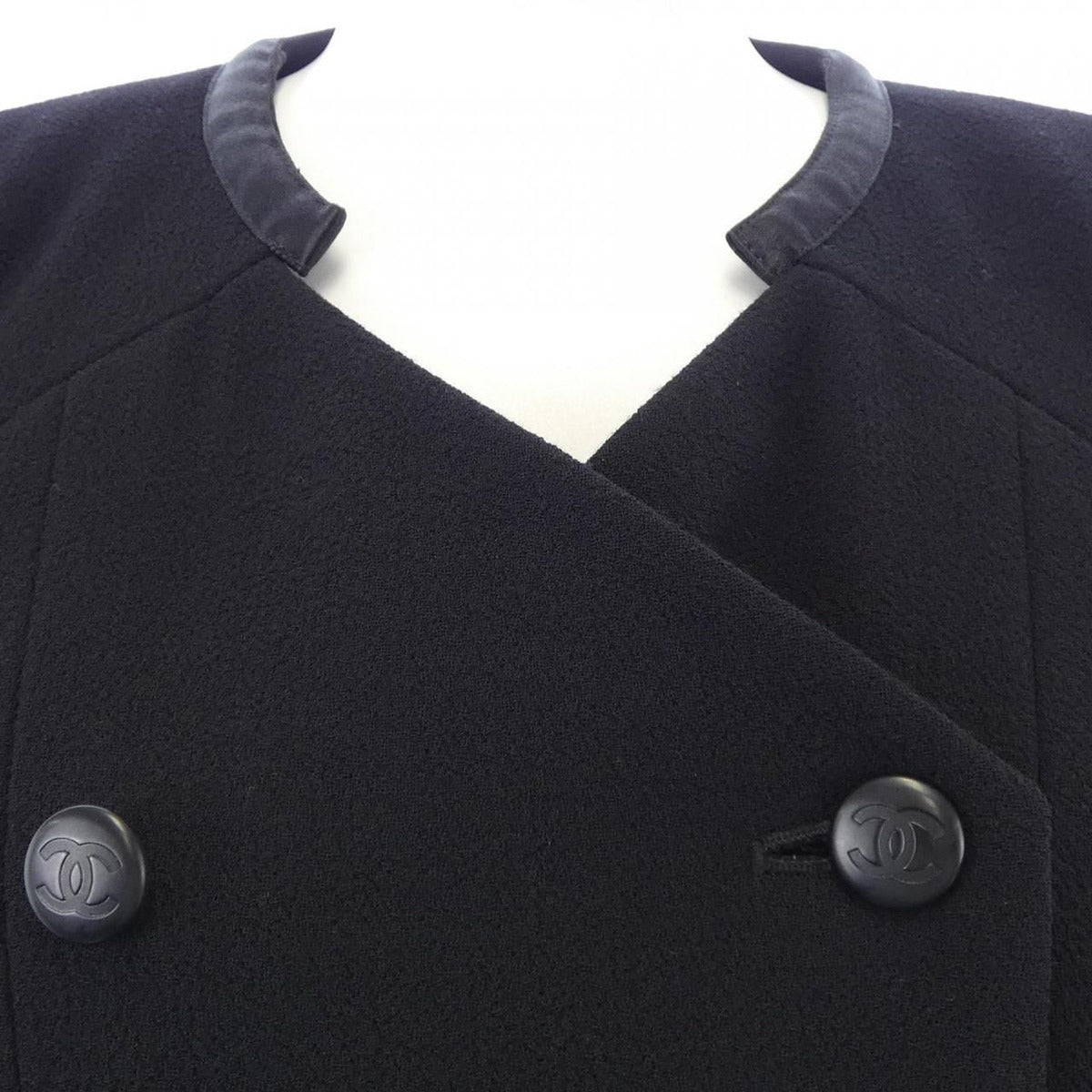 Chanel Vintage 96C Suit — view 5