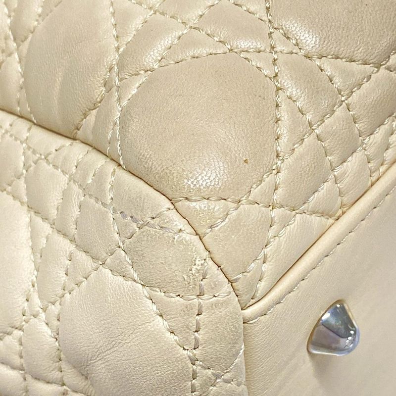 Dior/christian Dior Tote Bag Canage Stitch Ivory Chain Shoulder/silver Hardware
