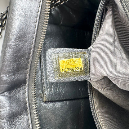 Chanel Shoulder Bag 2.55 Quilted Silver Leather Seal — view 15