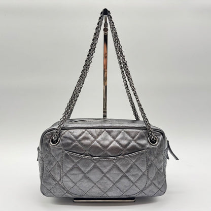 Chanel Shoulder Bag 2.55 Quilted Silver Leather Seal — view 2