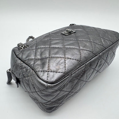 Chanel Shoulder Bag 2.55 Quilted Silver Leather Seal — view 7