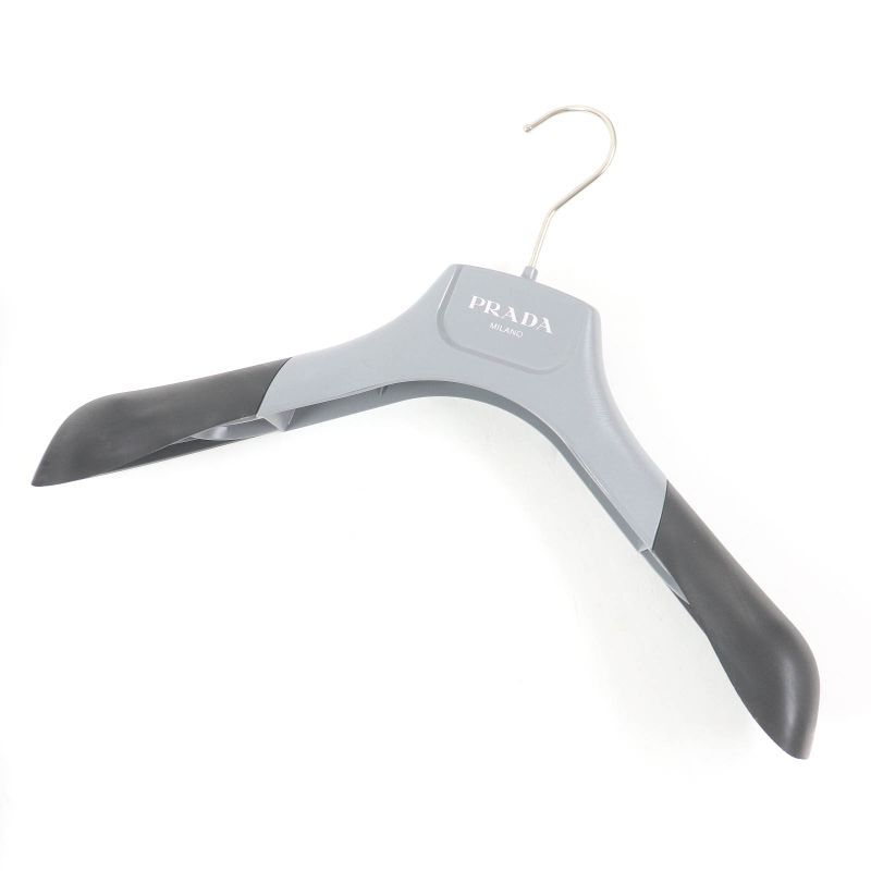 Prada 2024 Sgn955 Triangle Logo Re-nylon Puffer Jacket Down Jacket Black 50