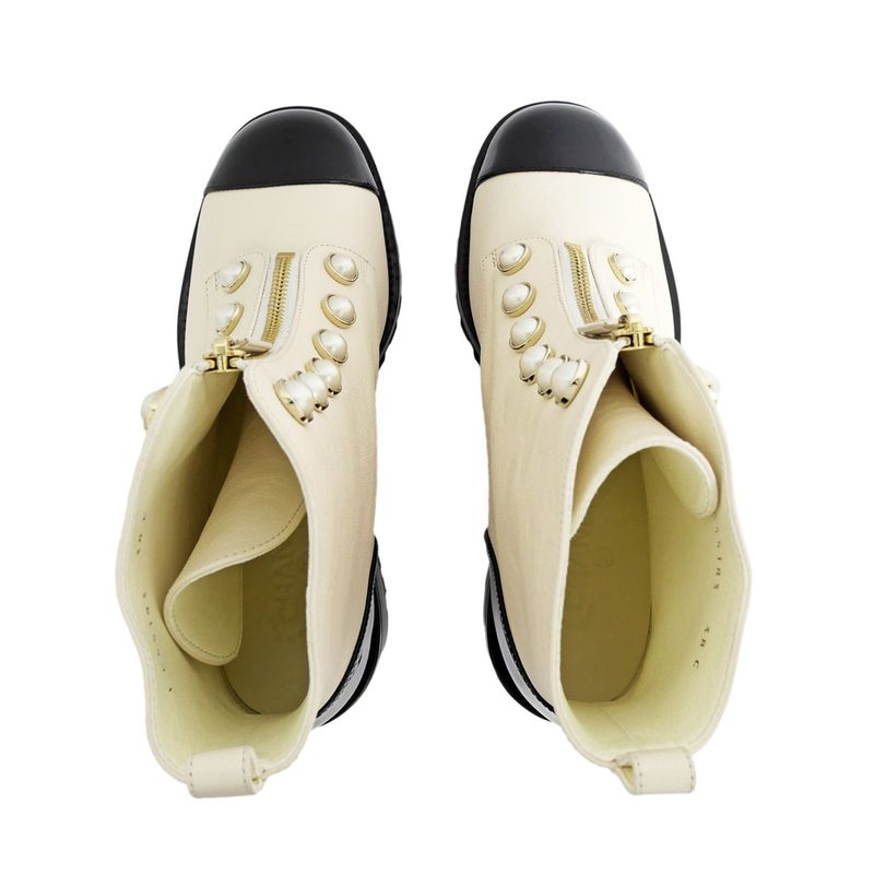 Chanel Shorts Fake Pearl White Black G45183 Size 38C Shoes Ladies