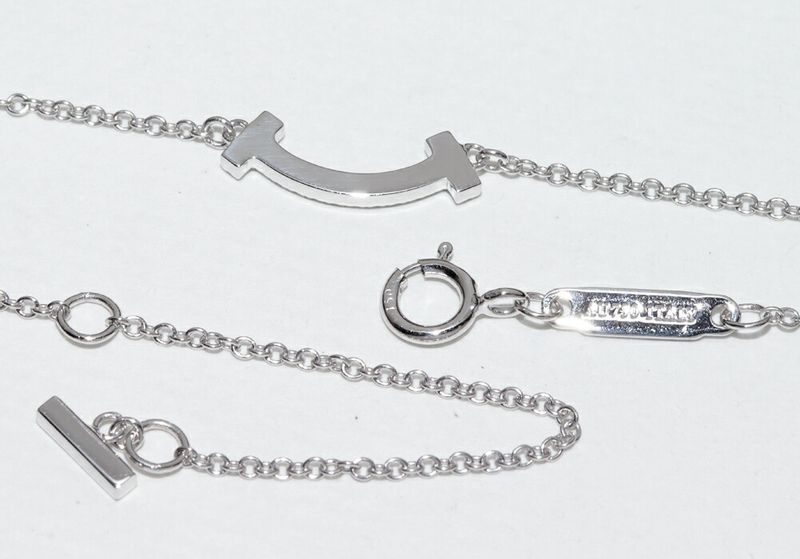 Tiffany & Co Pendant Necklace 18K White Gold Diamond 003ct T-smile Pendant