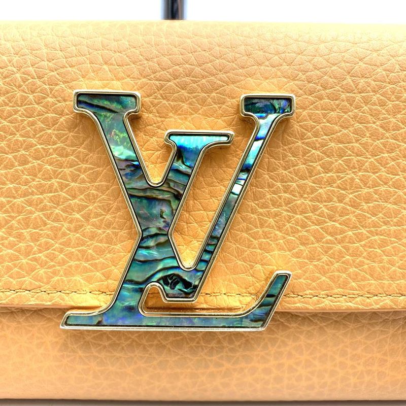 Louis Vuitton M81669 Portefeuille Capucines Compact Trifold Wallet Taurillon