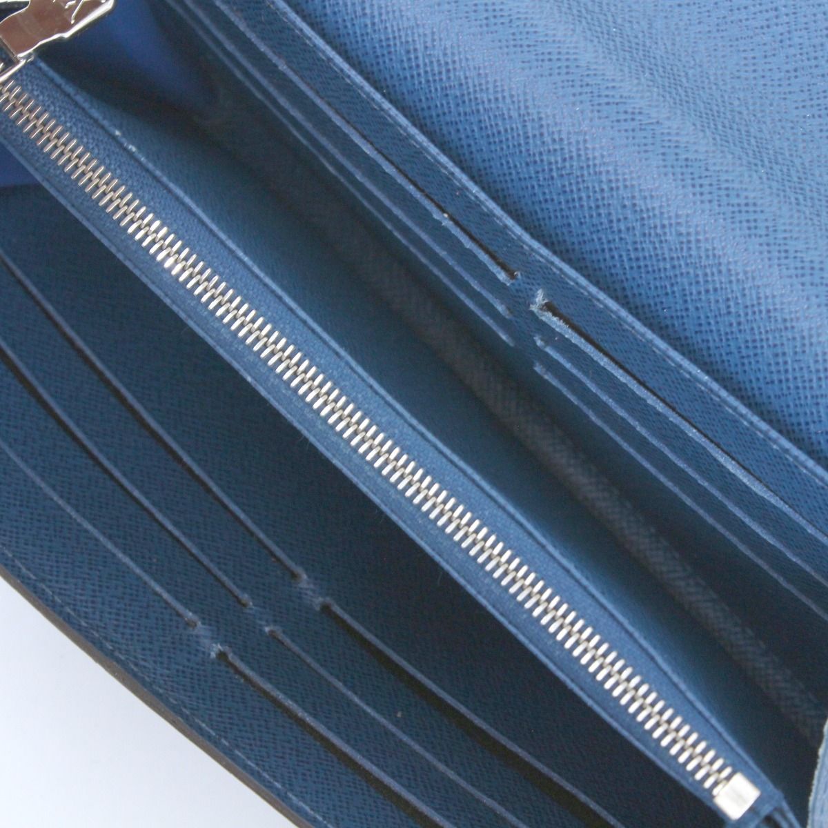 Louis Vuitton Epi Portefeuille Sara Bifold Long Wallet M60585 Andigo Blue