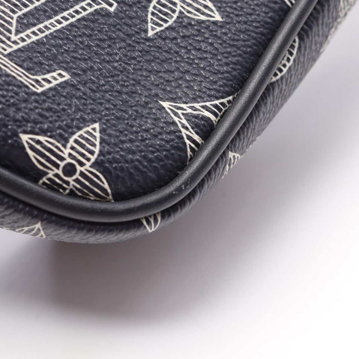 Louis Vuitton Shoulder Bag Danube PM Upside Down Canvas Red Navy White — view 8