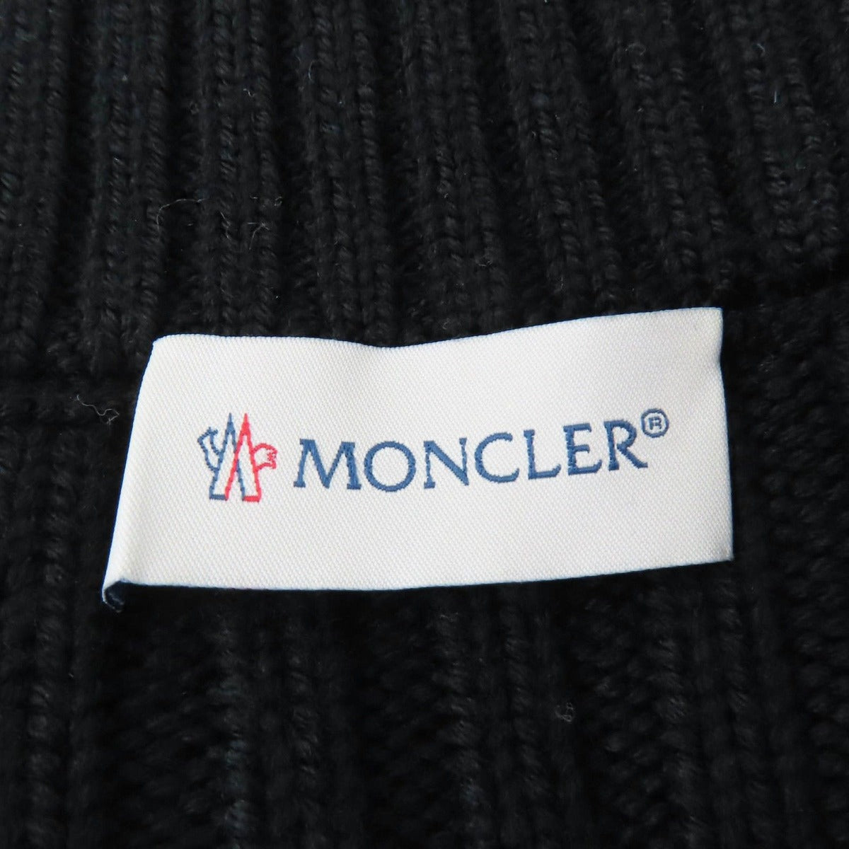Moncler Cardigan Logo Patch Wool Knit Switch Down Jacket Black — view 7
