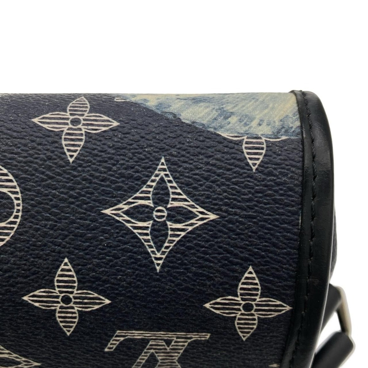 Louis Vuitton Monogram Savannah Messenger BB Shoulder Bag — view 4