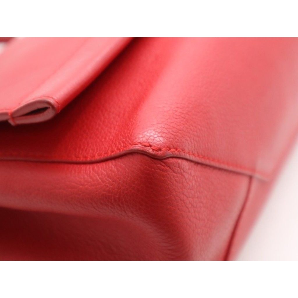 Louis Vuitton Lockme 2 Ruby Leather 2-Way Shoulder Bag Silver — view 4