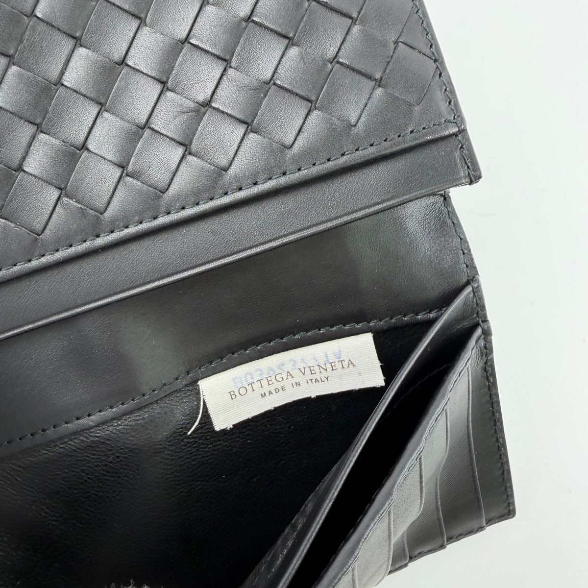 Bottega Veneta Intrecciato Wallet Black Leather Vintage — view 15