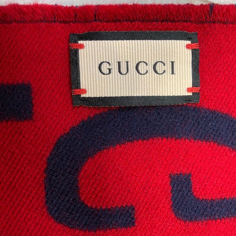 3074 Gucci Scarf GG Jacquard Wool Silk Scarf 495592 Preowned Excellent Condition