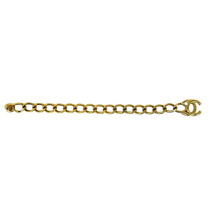 Chanel with Comment Vintage CC Logo Turnlock Motif Chain Bracelet Gold — view 6