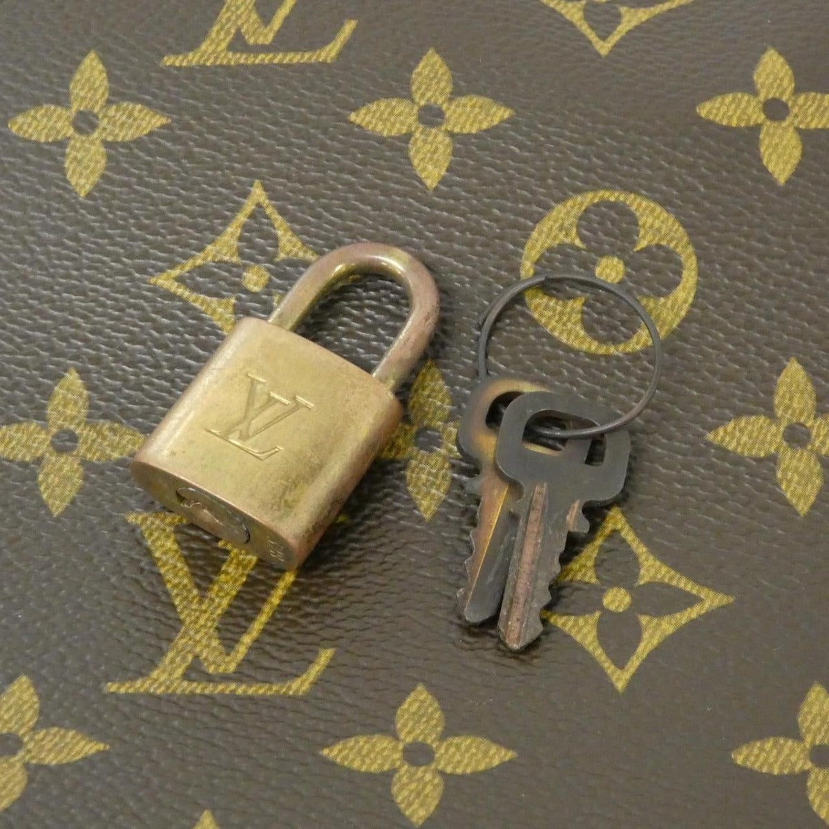 Louis Vuitton Monogram Amfar Three Shoulder Bag — view 3
