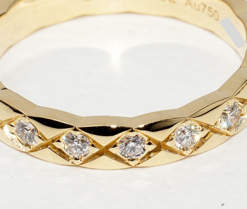 Chanel Ring 18K Yellow Gold 18P Diamonds (approx 035ct) Coco Crush Ring Mini