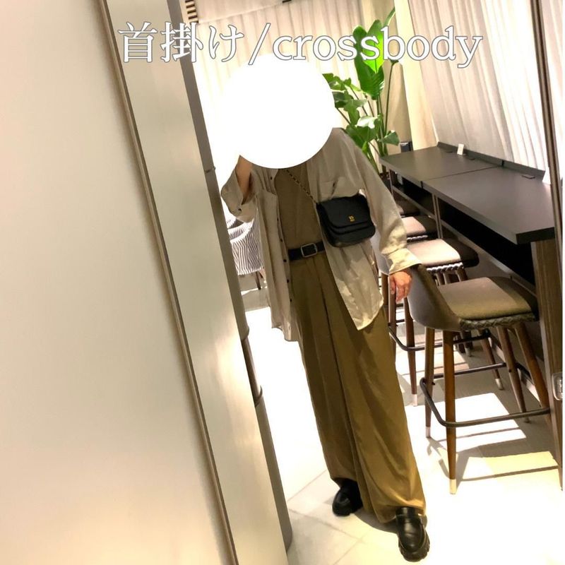 ◎authentic Chanel Half Moon Shoulder Bag Black