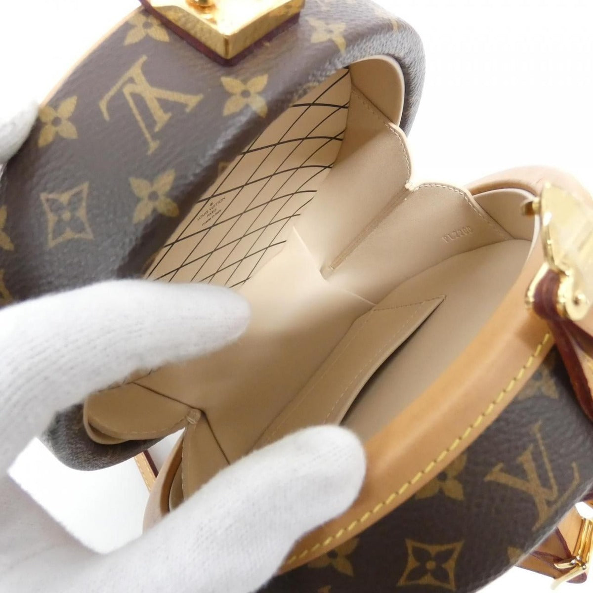 Louis Vuitton Monogram Petite Boite Chapeau Bag — view 10
