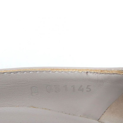 CHANEL G31145 Coco Mark Chain Decoration Round Toe Leather Pumps Grey Silver