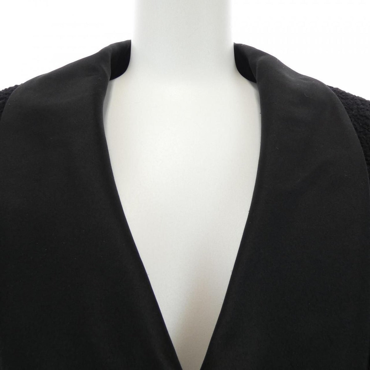 Chanel Vintage Jacket Black 40 — view 5