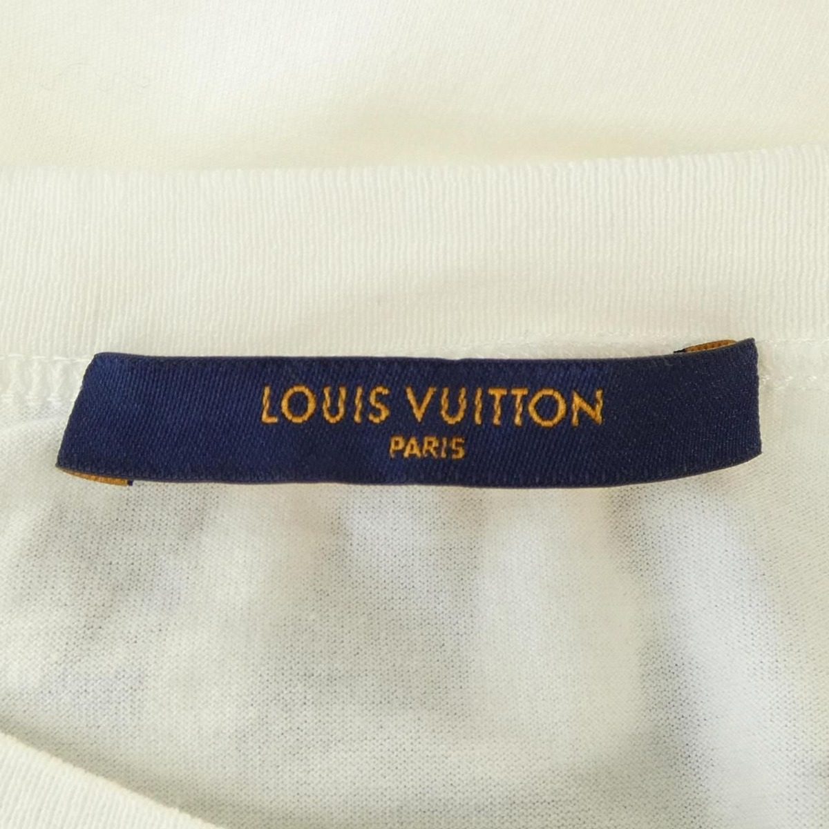 Louis Vuitton Upside Down Lvlogo T-Shirt — view 4