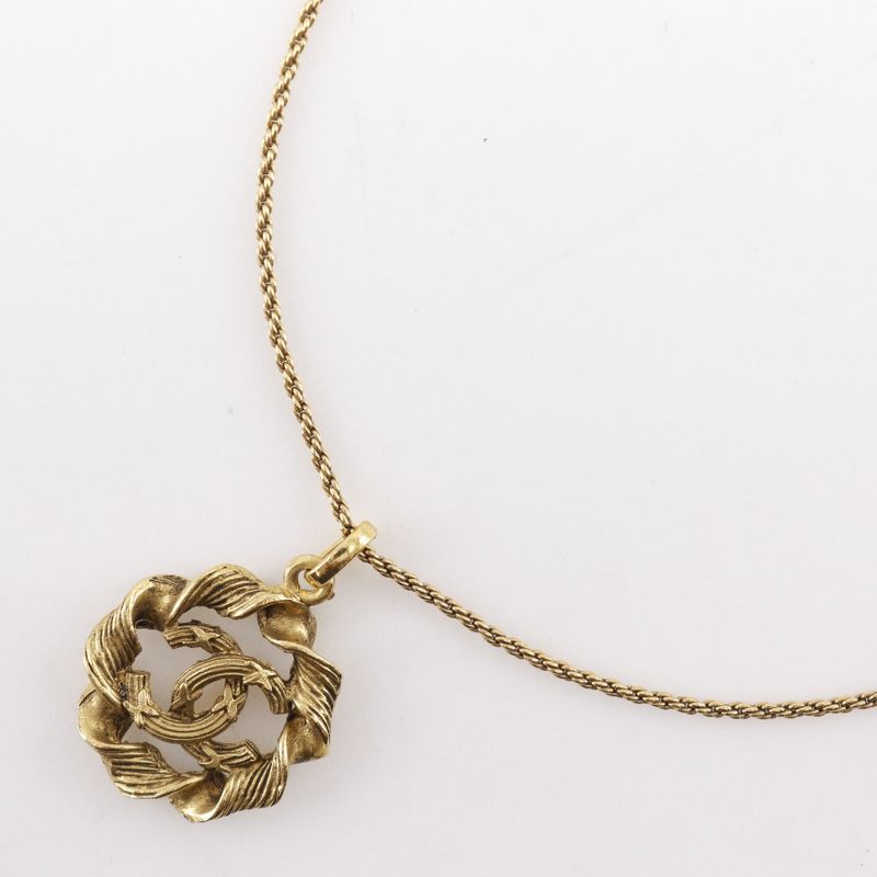 Chanel Coco Mark Vintage Gold Plated Ladies 7.5g Necklace