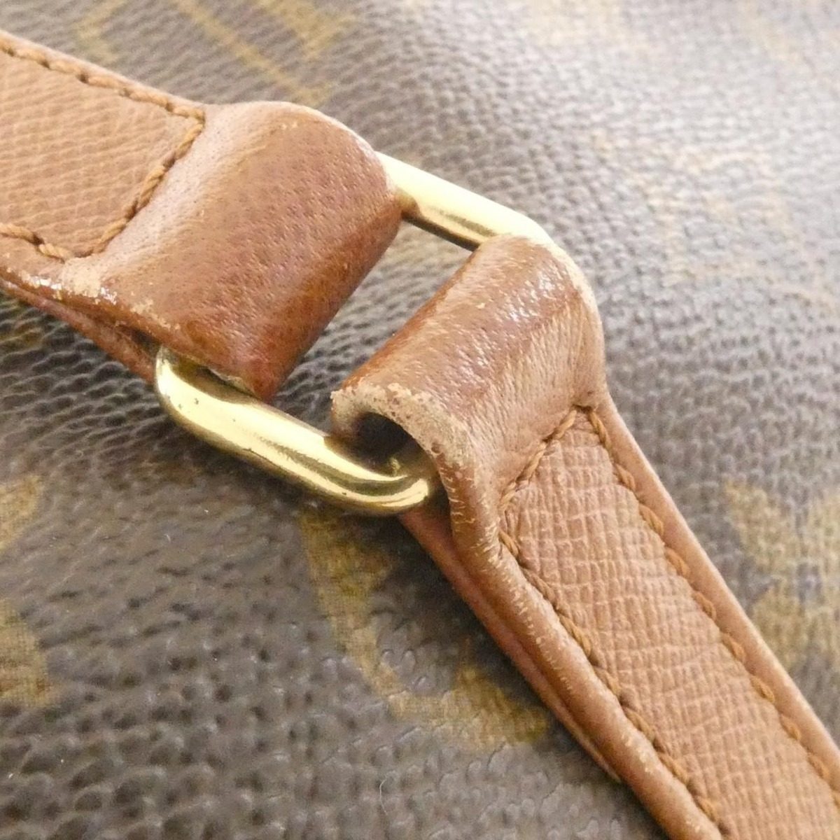 Louis Vuitton Monogram Papillon 30 cm Bag — view 6