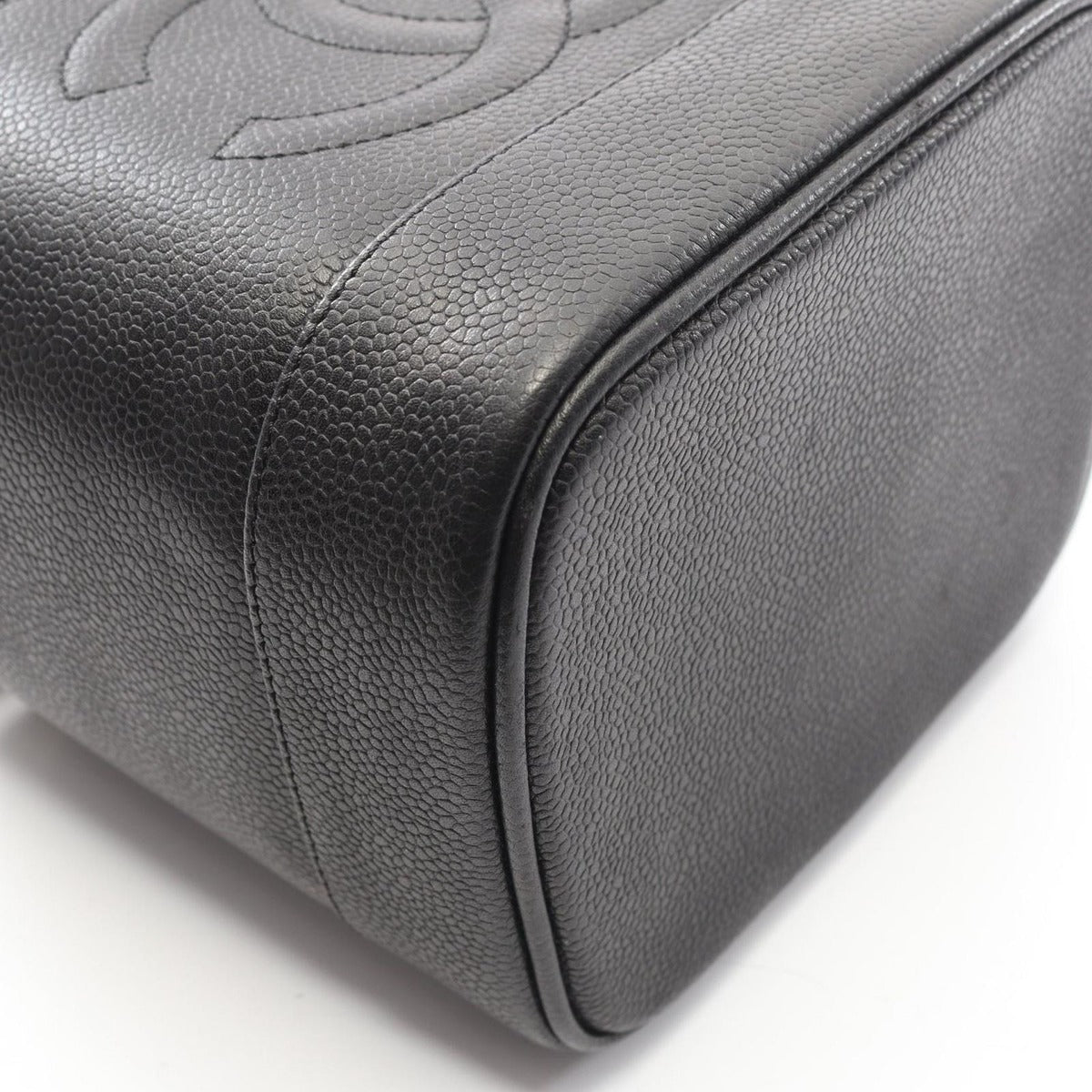 Chanel Handbag CC Logo Black Leather Vertical — view 9