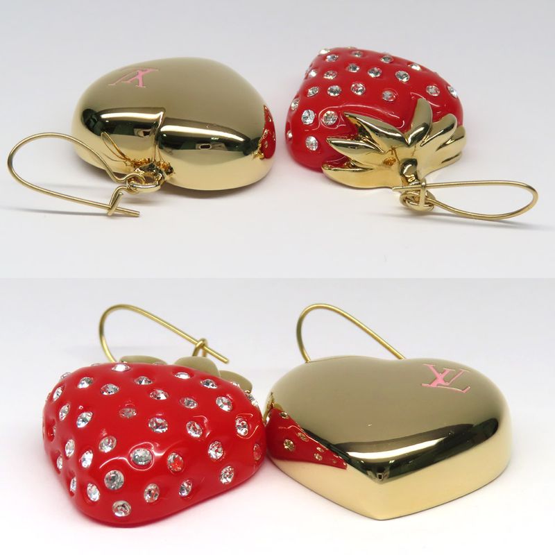 Louis Vuitton Earrings Boucle Doreil Phrase M64922 Strawberry Heart