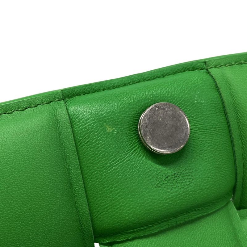 Bottega Veneta Shoulder Bag Padded Cassette Green Lambskin