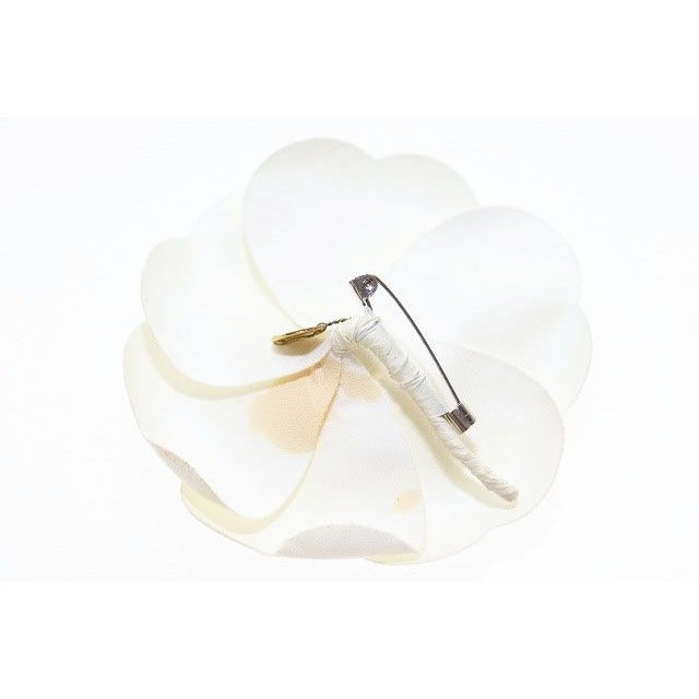 Chanel Camellia Corsage Brooch White — view 2
