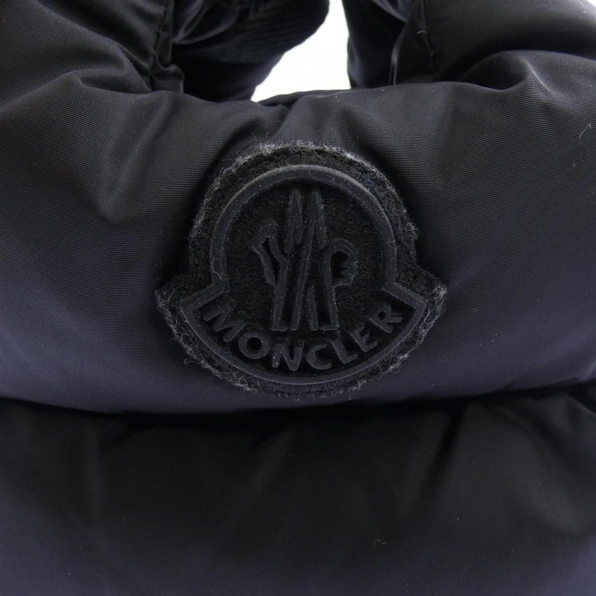 Moncler Legre Small Bag — view 5