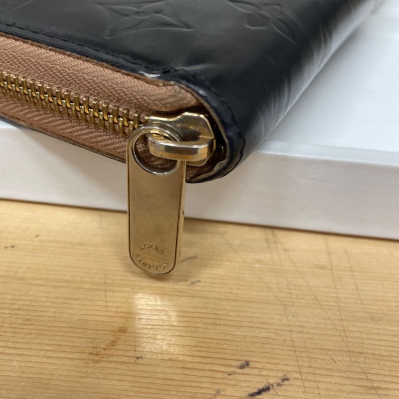 Louis Vuitton Monogram Matte Vernis Zippy Wallet A25-1337