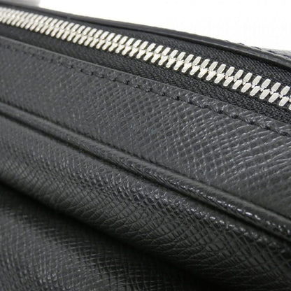 Louis Vuitton Taiga Llama Bum Bag Outdoor — view 4