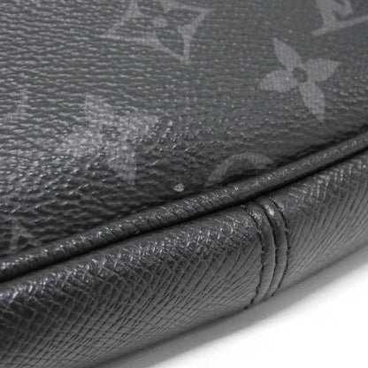 Louis Vuitton Taiga Llama Bum Bag Outdoor — view 5