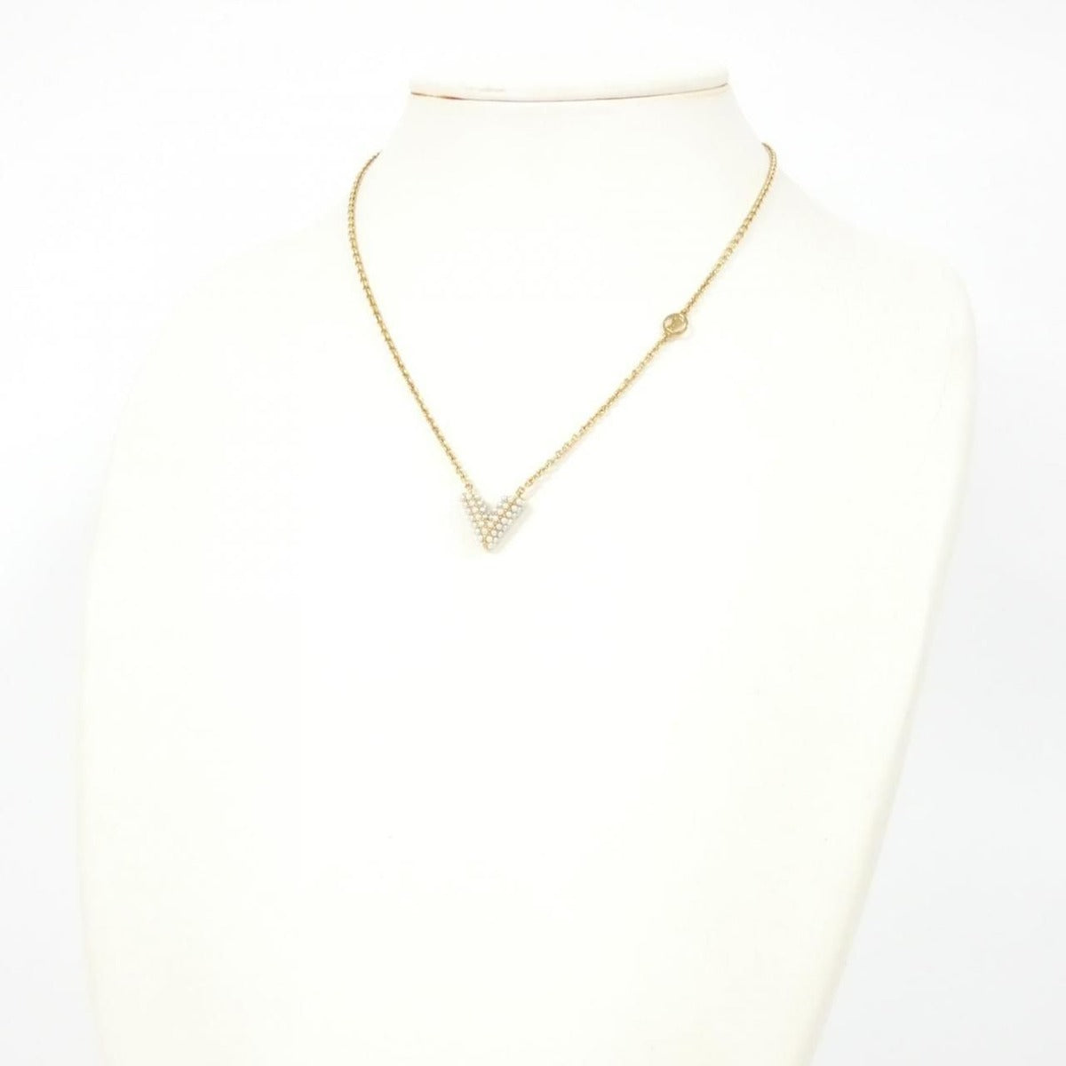 Louis Vuitton Collier Essential Lou Necklace — view 6